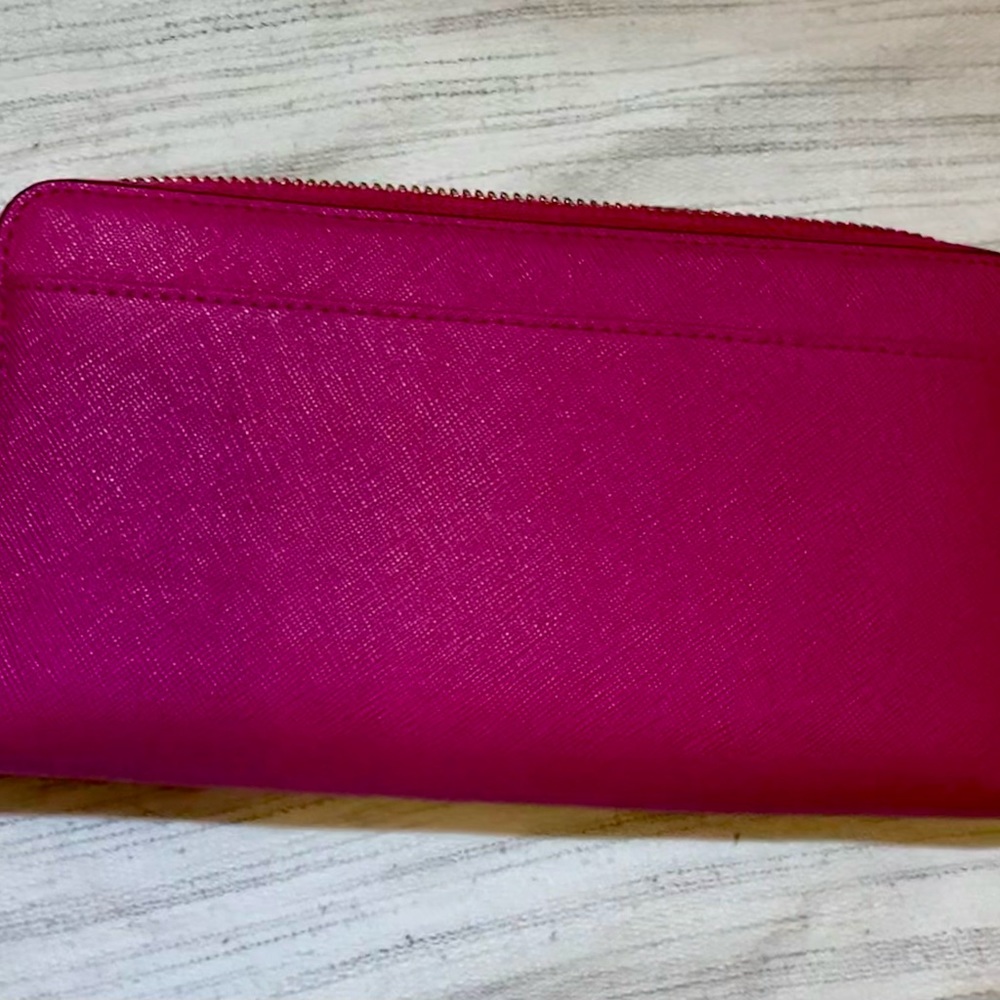 Authentic Kate Spade - Picture 3 of 6